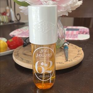 New Sol de Janeiro 62 Fragrance Mist with White and Orange Design